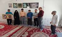 دیدار و تجلیل جمعی از مسوولین دانشگاه علوم پزشکی فسا با خانواده شهید گرانقدر حمزه اکبری